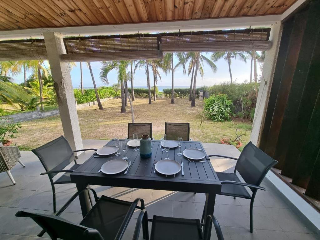 Villa Coco Des Sables Acces Direct Au Lagon Ла-Салин-ле-Бен Экстерьер фото