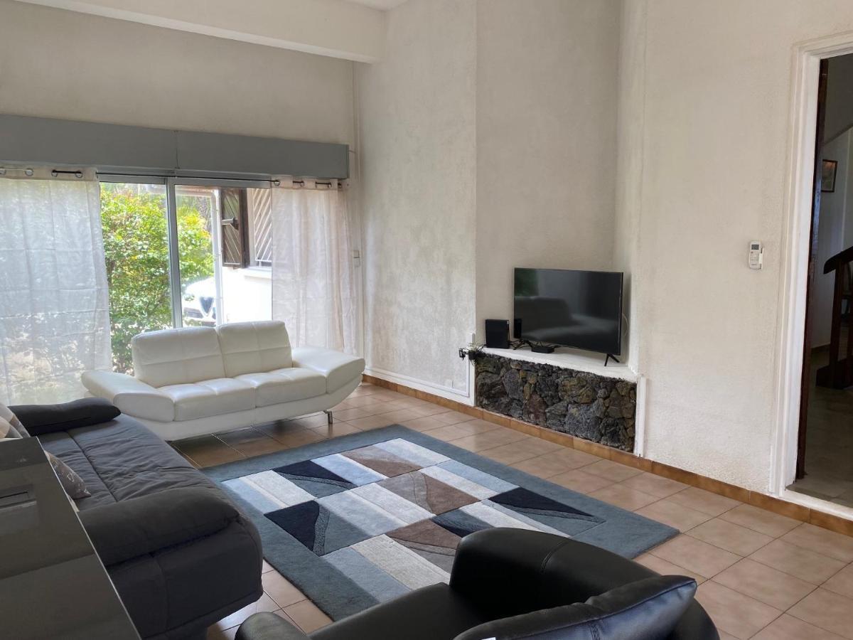 Villa Coco Des Sables Acces Direct Au Lagon Ла-Салин-ле-Бен Экстерьер фото