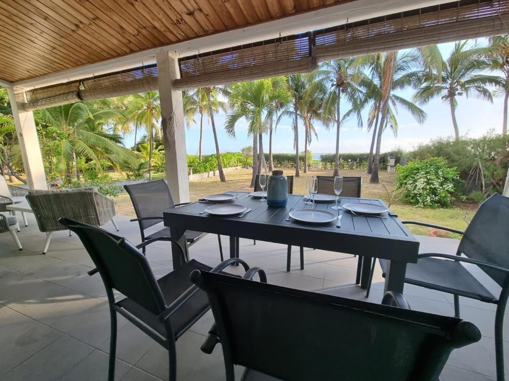 Villa Coco Des Sables Acces Direct Au Lagon Ла-Салин-ле-Бен Экстерьер фото