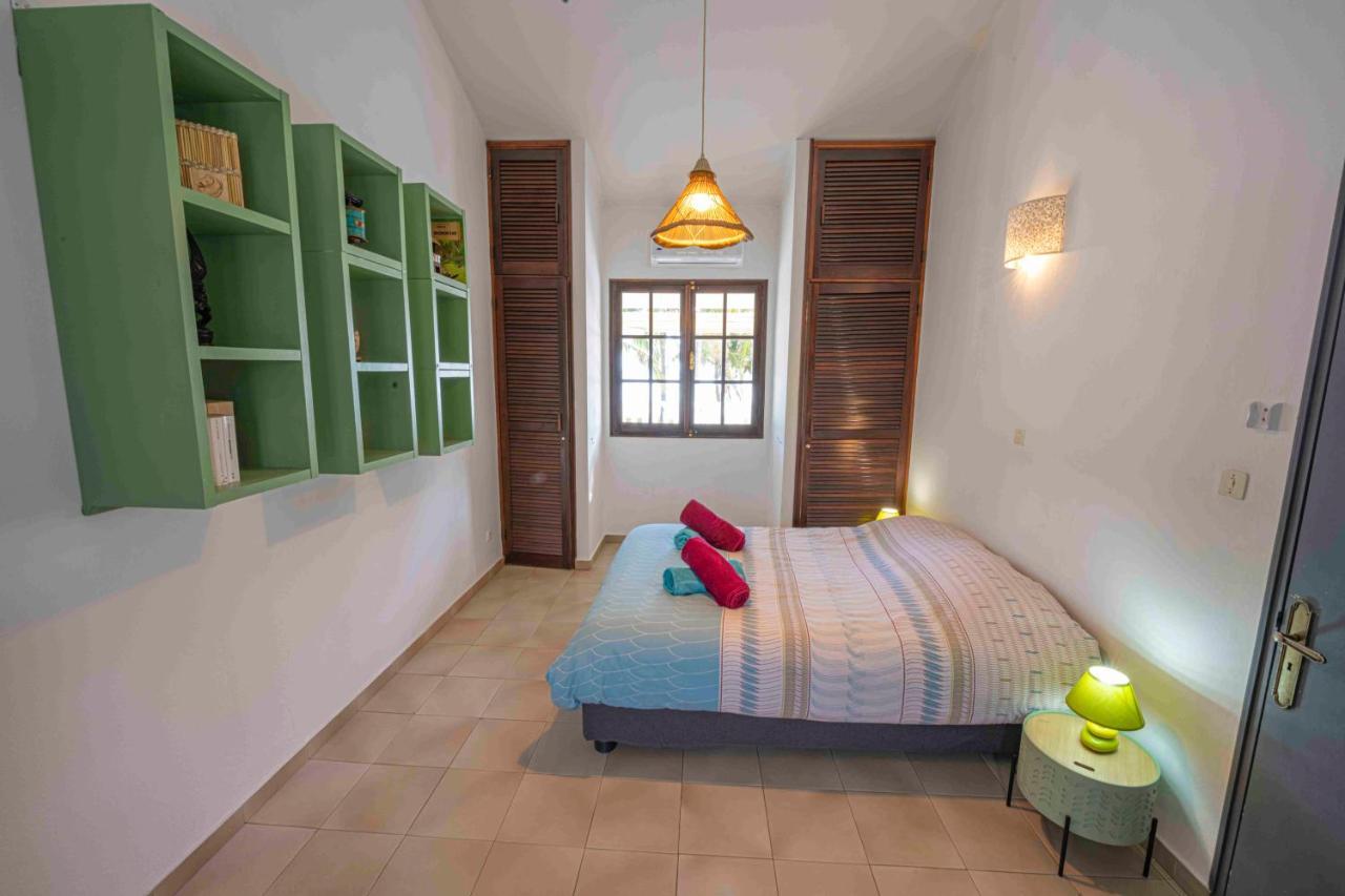 Villa Coco Des Sables Acces Direct Au Lagon Ла-Салин-ле-Бен Экстерьер фото